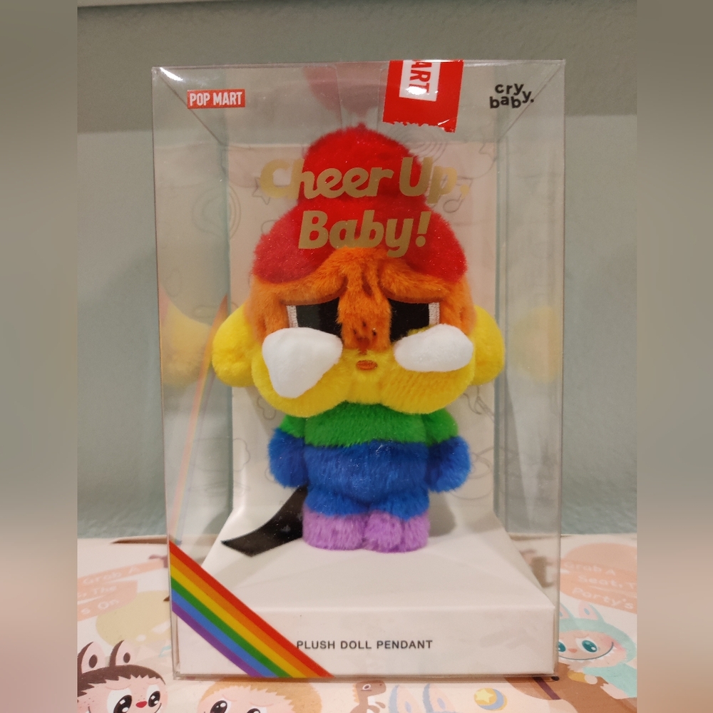 Popmart Crybaby cheer-up pendant